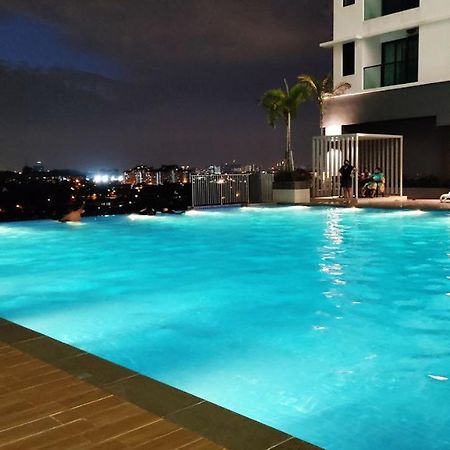 Hidayah Homestay Near Ukm And Ktm Station With High Speed Wifi - Pool & River View Банги Экстерьер фото